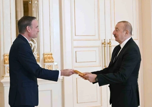 Azerbaycan Cumhurbaşkanı Aliyev, Biden’ın Danışmanı Carpenter’ı kabul etti