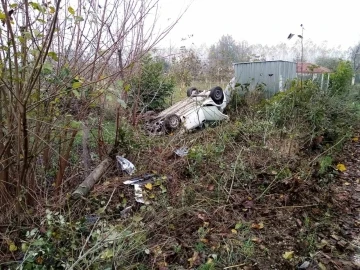 Bursa'da baba oğul kazada yaralandı