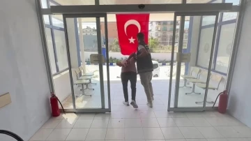 Bagajdan kaçak göçmen çıktı
