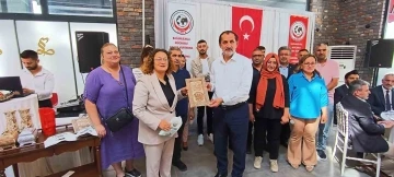 Bağımlılıkla mücadele edenler ödüllerini aldı
