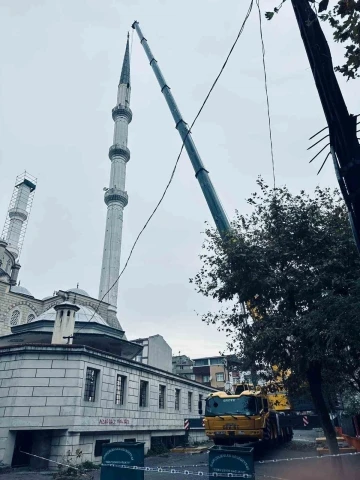 Bahçelievler’de bulunan bir caminin minareleri tedbir amaçlı kısaltılıyor
