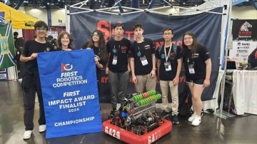 Bahçeşehir Koleji robotik takımı, ABD’de dünyanın en iyi altı takımından biri oldu
