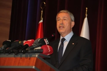 Bakan Akar: “Artık cin şişeden çıktı dönüşü yok”
