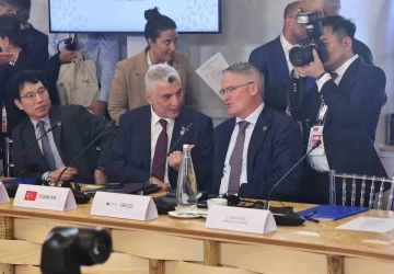 Bakan Bolat, G7 Ticaret Bakanları Toplantısı’na katıldı
