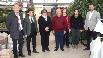 Bakan Danışmanı Dönmez, Yalova’da Kent Tarımı Projelerini inceledi
