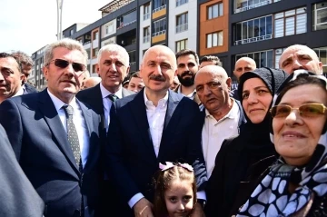 Bakan Karaismailoğlu’na ata toprağı Of’ta yoğun ilgi
