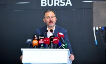 Bakan Kasapoğlu: 4 yılda 5 milyondan fazla kişiye yüzme öğrettik