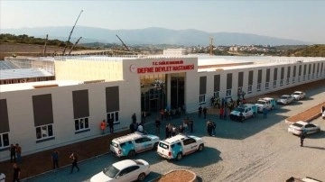 Bakan Koca, Hatay'da kurulan Defne Devlet Hastanesine ilişkin paylaşımda bulundu