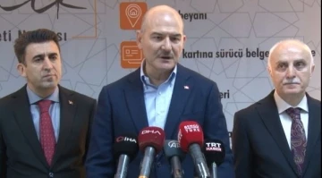 Bakan Soylu: &quot;Bankalarda yeni kimlik olmadan işlem yapılamayacak&quot;
