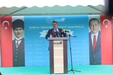 Bakan Tekin: “Hangi partiden olursa olsun kim eğitime destek oluyorsa biz de kendisine teşekkür ediyoruz”
