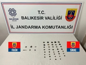 Balıkesir’de jandarmadan tarihi eser operasyonu
