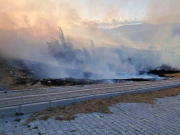 Bandırma’daki yangın söndürüldü
