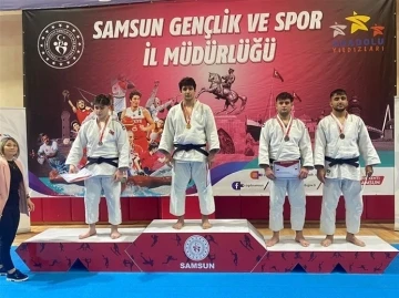 Başak Duman U-20 Türkiye Şampiyonası’ndan da boş dönmedi
