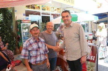 Başkan Arıcı ilçe pazarında vatandaşlarla buluştu
