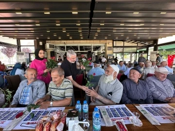 Başkan Aşgın, huzurevi sakinleriyle millet bahçesinde buluştu
