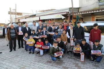 Başkan Çelik bayram namazını Sancaklıbozköy’de kıldı
