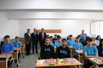 Osmangazi Belediye Başkan'ı Dündar'dan eğitime destek
