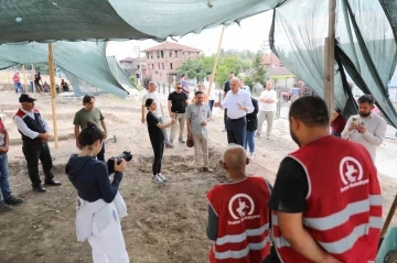 Başkan Özlü “Güzel hatıralar biriktirip, kalıcı bir iş yapıyorsunuz”
