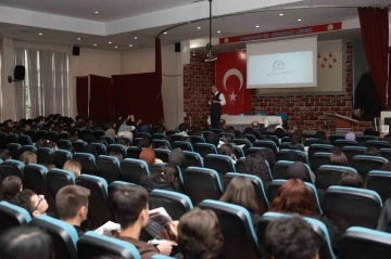 Başkan Özlü, liselilerle bir araya geldi
