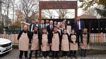 Başkan Özlü, özel bireyler ile bir araya geldi
