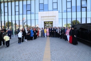 Başkan Yüce, SGM’de öğrencilerin yılsonu heyecanına ortak oldu
