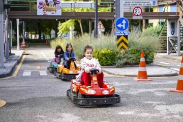 Başkentli miniklere pistte trafik eğitimi
