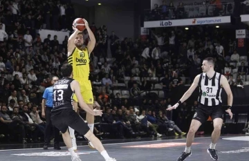 Beşiktaş Emlakjet: 72 - Fenerbahçe Beko: 81