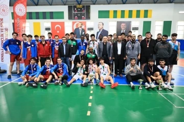 Basketbolda şampiyon yurtlar belli oldu
