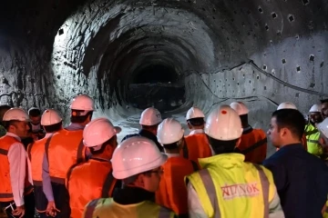 Bayburt Group İnşaat’ın 12 yıldır bitiremediği Kop Tüneli’nden vatandaşlar umudunu kesti
