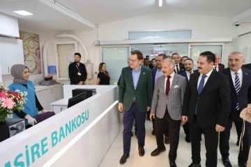 Bayrampaşa’da yenilenen acil servis hizmete açıldı
