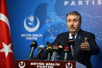 BBP lideri Destici: “Altılı Masanın içerisinde bir de ikili masa var”
