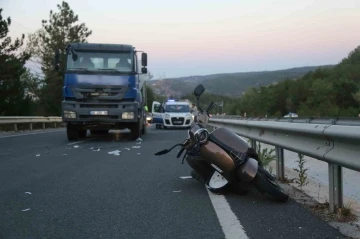 Beton mikseri ile motosiklet çarpıştı: 2 yaralı