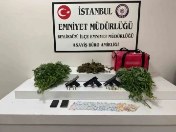 Beylikdüzü’nde kavga esnasında silahla ateş açan şüphelinin evinden uyuşturucu çıktı
