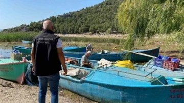 Beyşehir Gölü’nde balık boy yasağı denetimleri
