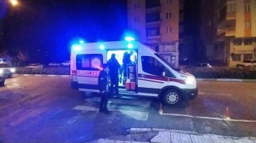 Bıçaklı kavgada yaralandı, otomobiliyle gelip yardım istedi
