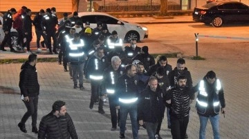 Bilecik merkezli araç alım satımı bahanesiyle dolandırıcılık operasyonunda 26 gözaltı