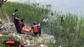 Bilecik’te gölete atlayarak intihara teşebbüs eden şahıs kurtarıldı
