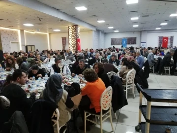 Bilecikliler iftar yemeğinde bir araya geldi
