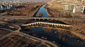 Bir yıl arayla görüntüler, iklim değişikliğini gözler önüne serdi
