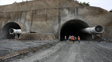 Bitlis-Van kara yolunda ulaşım, çevre yolu ve tünel projeleriyle daha güvenli hale getiriliyor