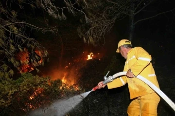 Bodrum’daki orman yangınının söndürme çalışmalarında 11. saate girildi
