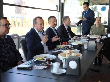 Bolu Belediye Başkanı Tanju Özcan sıkıntıları birinci ağızdan dinledi
