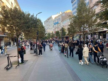 Bolu’da 4.5 büyüklüğündeki deprem: Vatandaş sokağa döküldü
