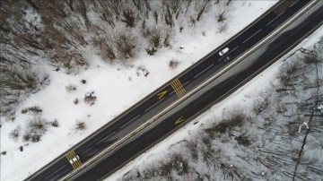 Bolu Dağı'nda kar manzarası havadan görüntülendi