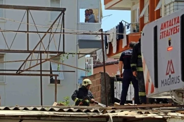 Boşaltılan iş yerindeki kaynak çalışması yangın çıkardı
