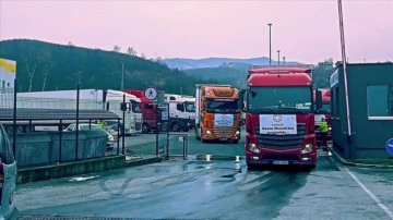 Bosna Hersek'ten Türkiye ve Suriye'deki deprem bölgeleri için 40 yardım tırı yola çıktı