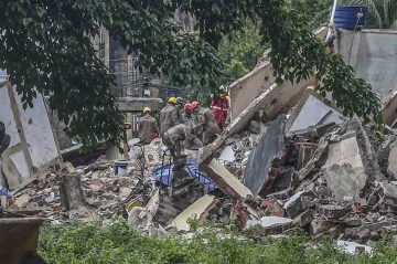 Brezilya’da 4 katlı apartman çöktü: 8 ölü, 5 kayıp
