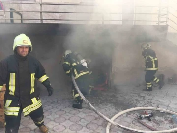 Burdur’da besi çiftliğinde çıkan yangın büyümeden söndürüldü
