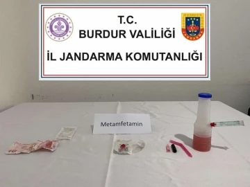 Burdur’da durdurulan otomobilden uyuşturucu çıktı
