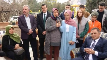 Burdur’da mahalle sakinleri 25 depremzedeye ev kurarak sıcak bir yuva sağladı